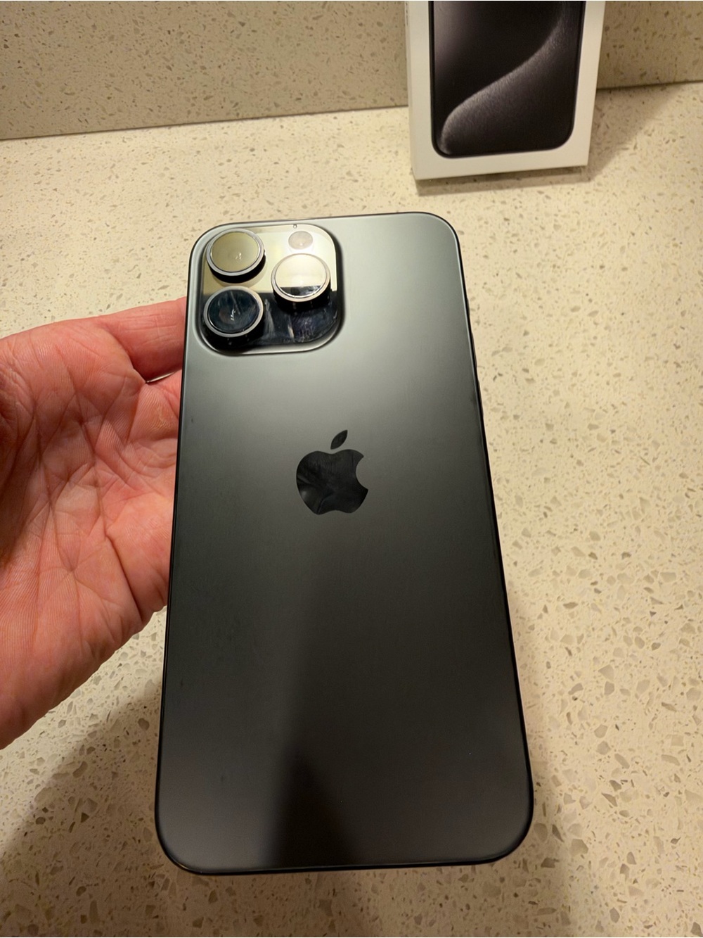 Apple iPhone 15 Pro Max 256GB Black Titanium Unlocked 100% Battery Health
